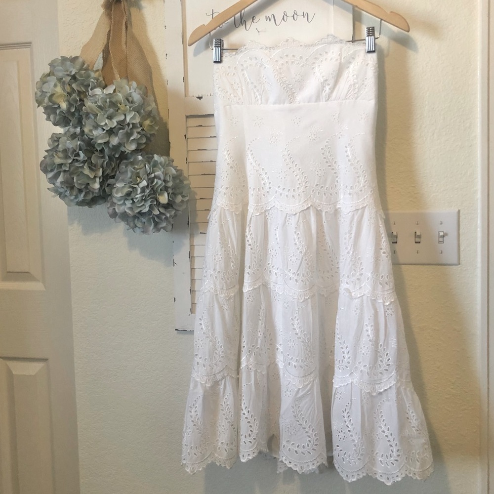 NWOT BCBG White Eyelet Strapless Dress SZ 6